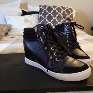 ALDO Women-s Black Ailanna Sneaker